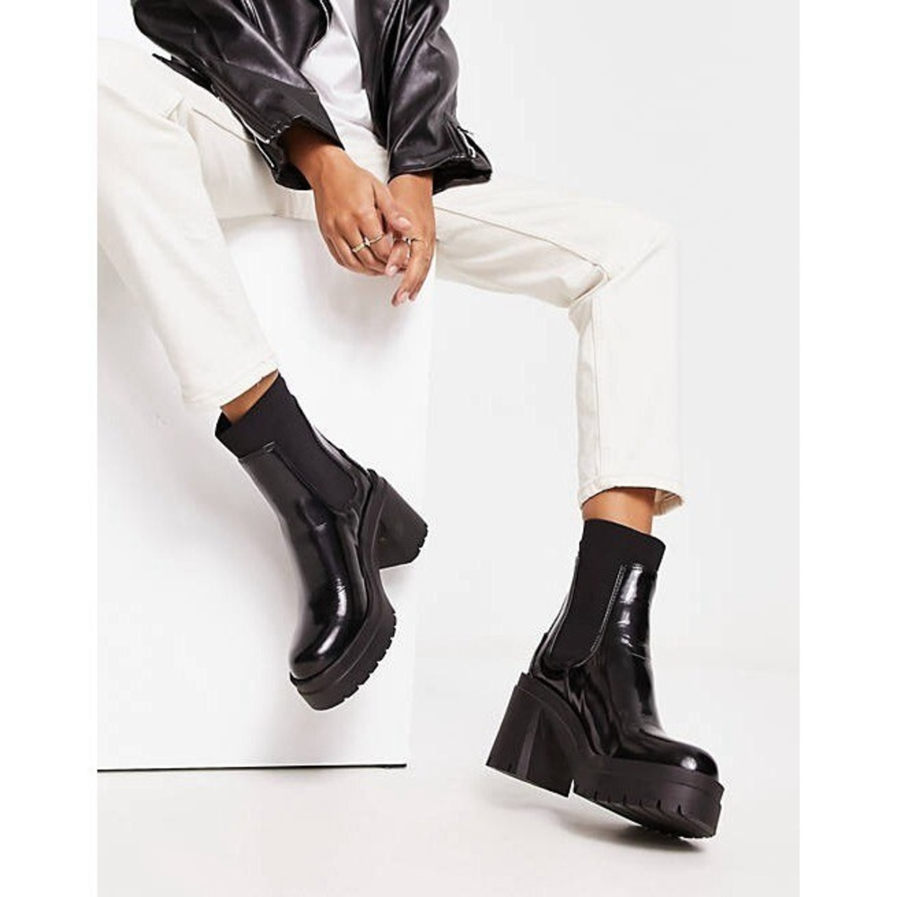 ALDO Bigmood Leather Chelsea Chunky Lug Sole Boots